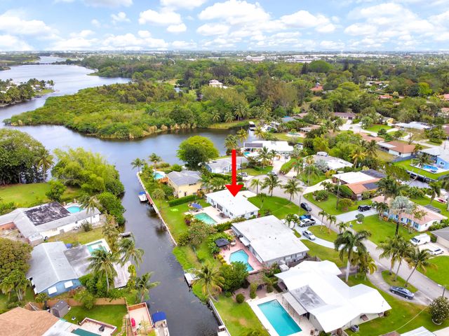 6821 Kingston Drive, Lake Worth, FL 33462