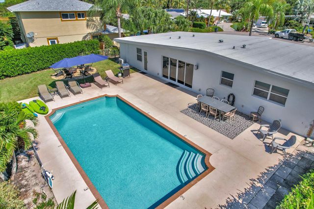 6821 Kingston Drive, Lake Worth, FL 33462