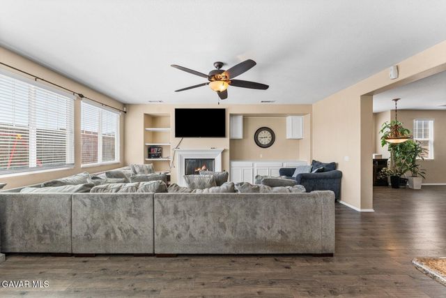 1234 Wellington Drive, Palmdale, CA 93551