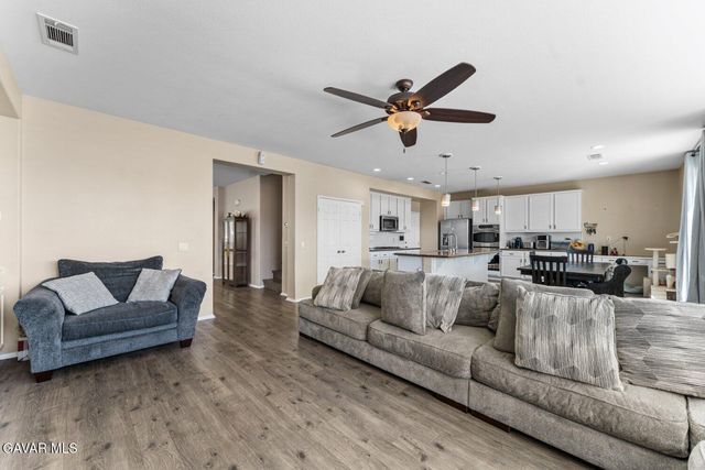 1234 Wellington Drive, Palmdale, CA 93551