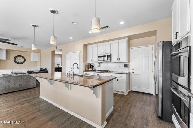 1234 Wellington Drive, Palmdale, CA 93551