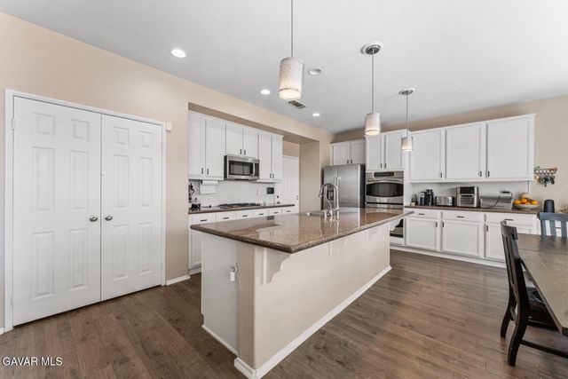 1234 Wellington Drive, Palmdale, CA 93551