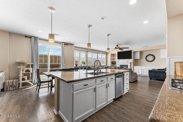 1234 Wellington Drive, Palmdale, CA 93551
