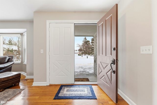 40855 Jellico Drive, Sterling Heights, MI 48413