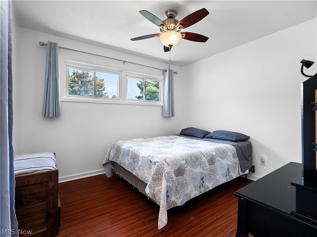 557 Crossbrook Drive, Berea, OH 44017