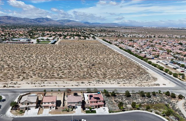 65th Ste Vic Avenue R, Palmdale, CA 93552