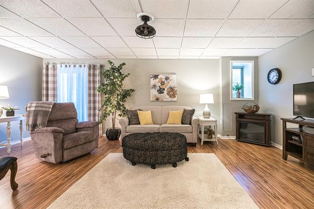 530 MONTMARC Boulevard, Erie, PA 16504