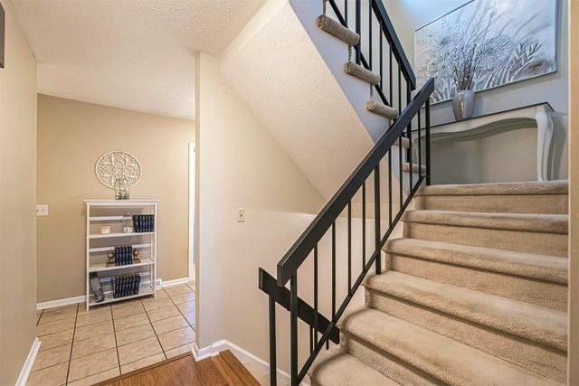 530 MONTMARC Boulevard, Erie, PA 16504