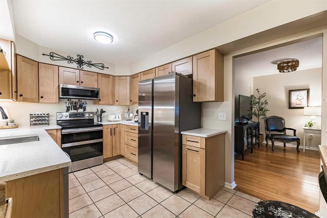 530 MONTMARC Boulevard, Erie, PA 16504