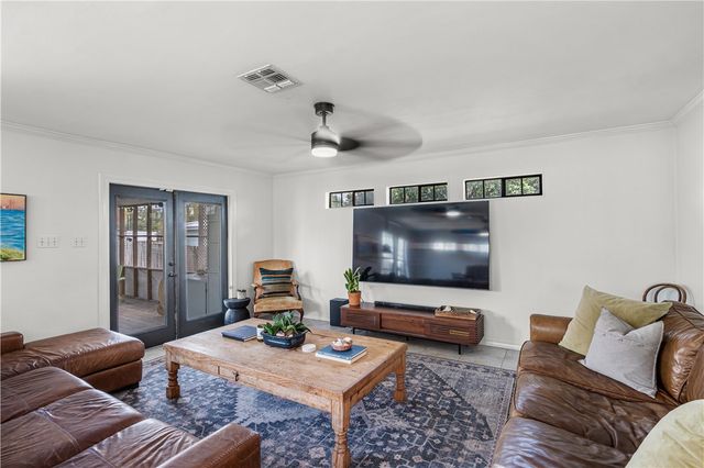 306 Naples St, Corpus Christi, TX 78404