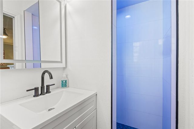 306 Naples St, Corpus Christi, TX 78404