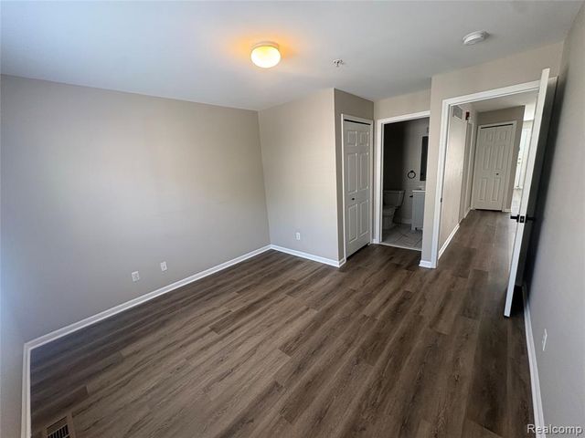 1123 Beaver Run, Troy, MI 48083