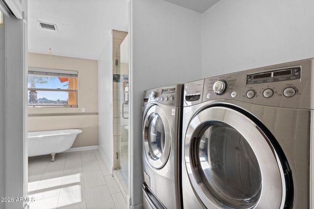 680 W BUCKINGHORSE Trail, Wickenburg, AZ 85390