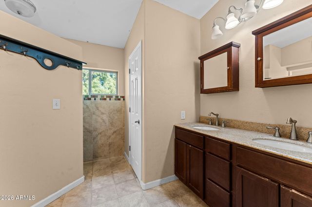 680 W BUCKINGHORSE Trail, Wickenburg, AZ 85390