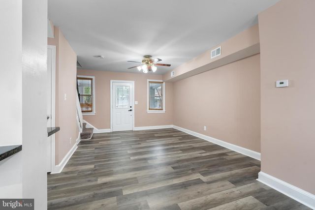 1613 R STREET, Washington, DC 20020