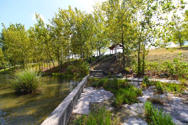 644 Horseshoe Falls Dr, Canyon Lake, TX 78133