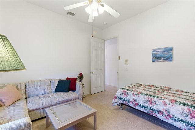 3406 SW 7th LN, Cape Coral, FL 33991