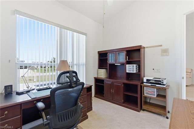 3406 SW 7th LN, Cape Coral, FL 33991