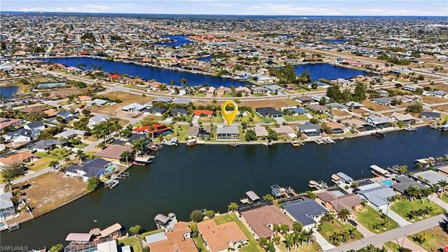 3406 SW 7th LN, Cape Coral, FL 33991