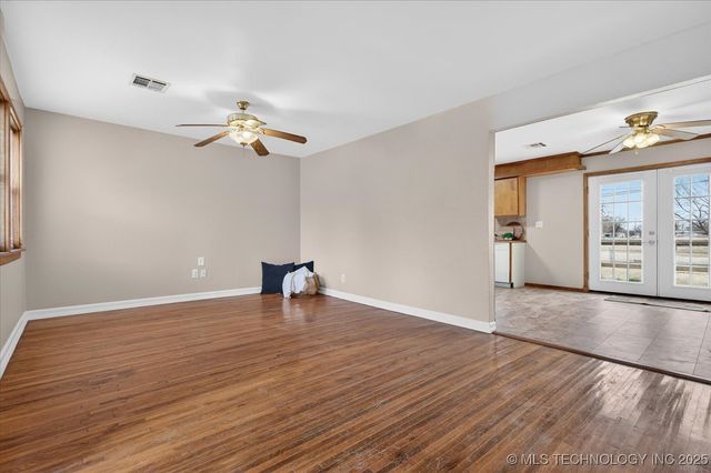 302 S Ponca Avenue, Dewey, OK 74029