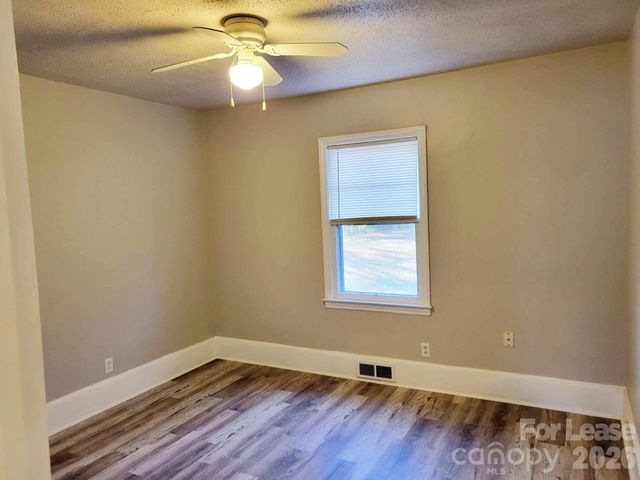 5405 Hilltop Circle, Charlotte, NC 28269