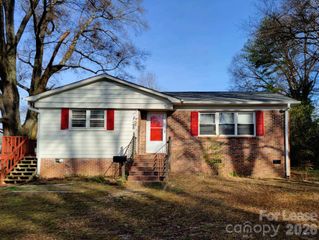 5405 Hilltop Circle, Charlotte, NC 28269