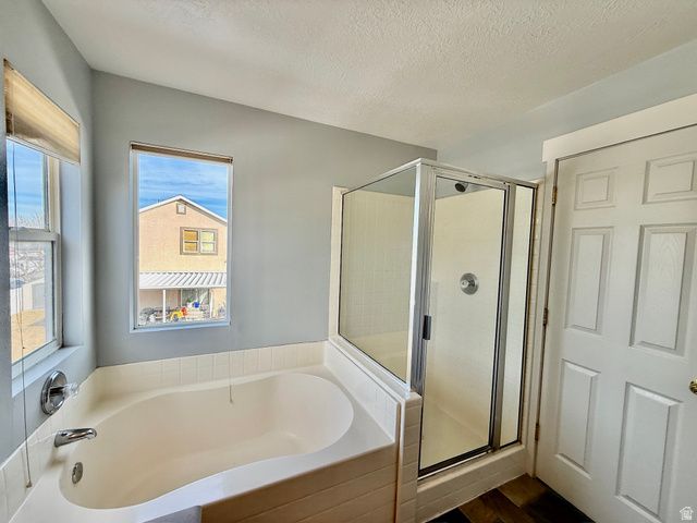 6724 W HUNTER WOOD CIR, West Valley City, UT 84128