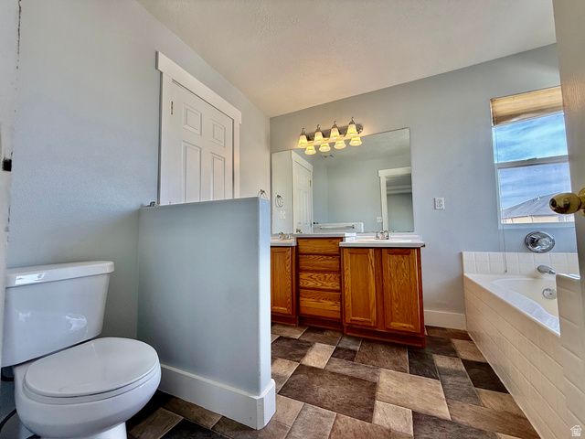 6724 W HUNTER WOOD CIR, West Valley City, UT 84128