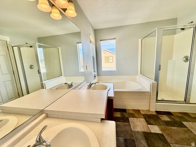 6724 W HUNTER WOOD CIR, West Valley City, UT 84128