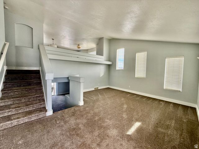 6724 W HUNTER WOOD CIR, West Valley City, UT 84128