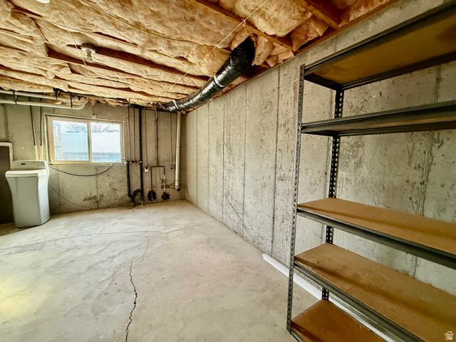 6724 W HUNTER WOOD CIR, West Valley City, UT 84128