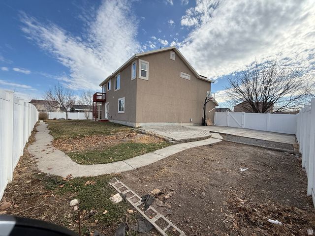 6724 W HUNTER WOOD CIR, West Valley City, UT 84128