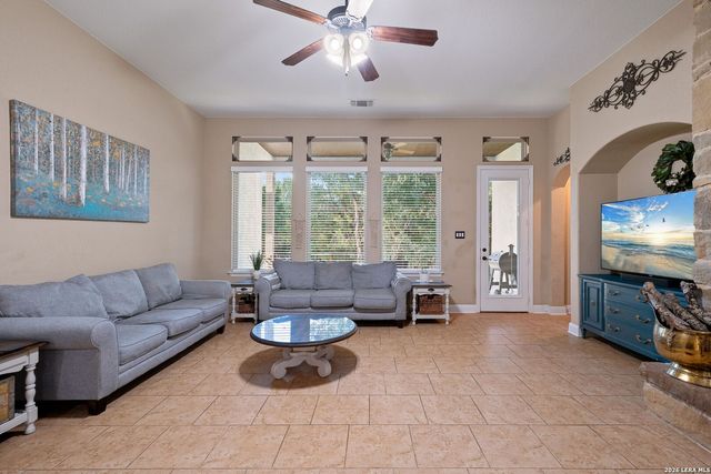 5608 COPPER CRK, New Braunfels, TX 78132