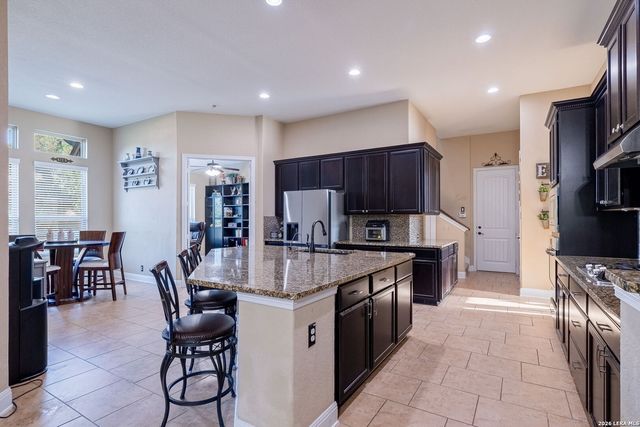 5608 COPPER CRK, New Braunfels, TX 78132