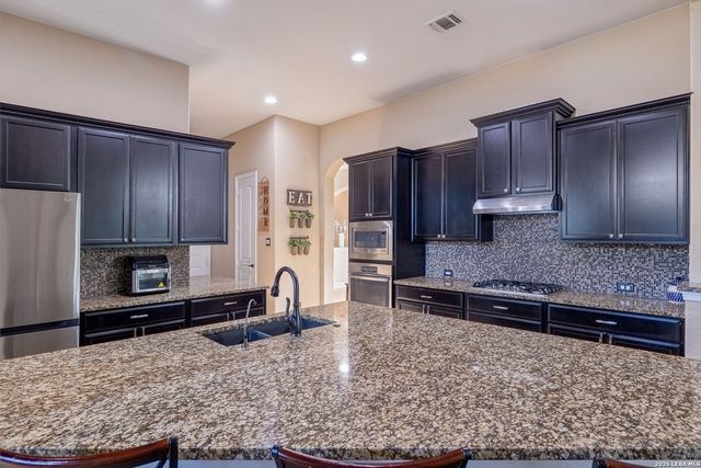 5608 COPPER CRK, New Braunfels, TX 78132