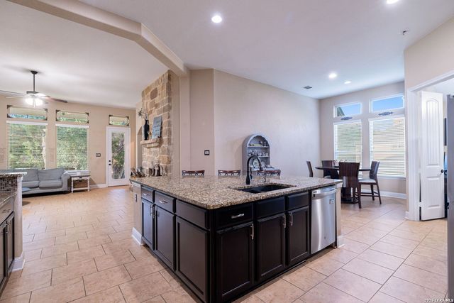 5608 COPPER CRK, New Braunfels, TX 78132
