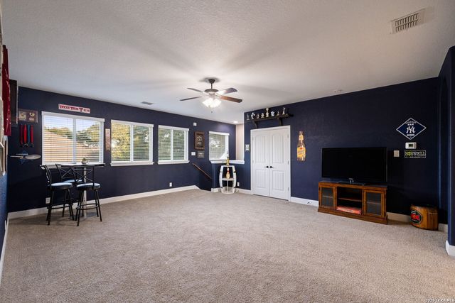 5608 COPPER CRK, New Braunfels, TX 78132