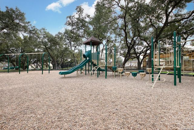 5608 COPPER CRK, New Braunfels, TX 78132