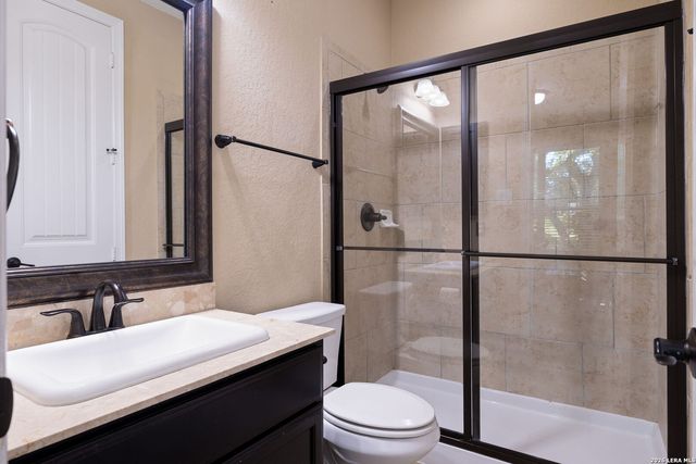5608 COPPER CRK, New Braunfels, TX 78132