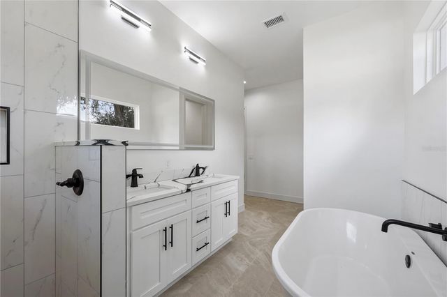 9531 MID SUMMER LANE, Leesburg, FL 34788