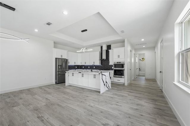 9531 MID SUMMER LANE, Leesburg, FL 34788
