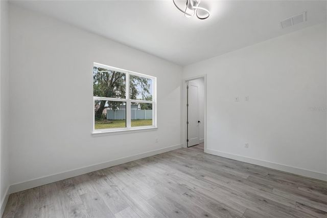 9531 MID SUMMER LANE, Leesburg, FL 34788