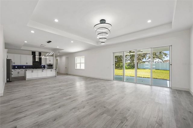9531 MID SUMMER LANE, Leesburg, FL 34788
