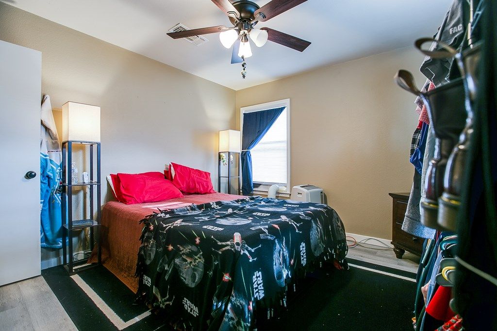 Image 14 of property listing at 2319 Colorado St, San Angelo, TX 76901