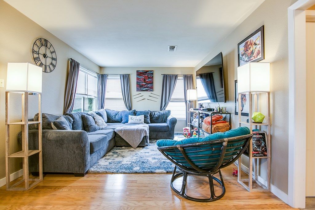 Image 6 of property listing at 2319 Colorado St, San Angelo, TX 76901