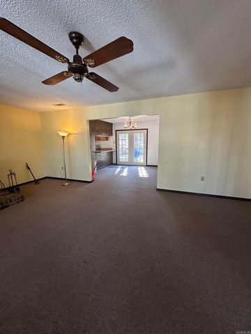 8505 Dogwood Trail, Mabelvale, AR 72103