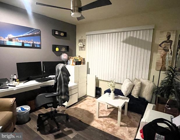 22 BRITT LEA DR, Sicklerville, NJ 08081