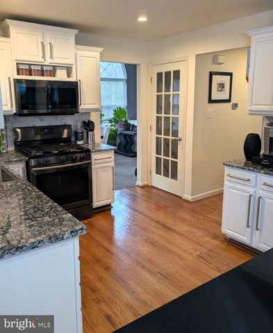 22 BRITT LEA DR, Sicklerville, NJ 08081