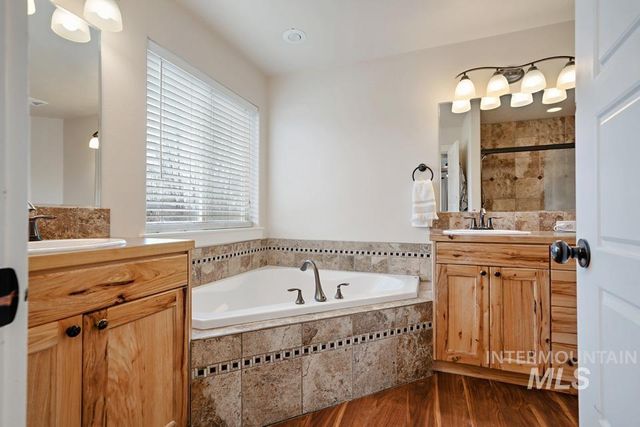 23800 Breyer Rd, Caldwell, ID 83607