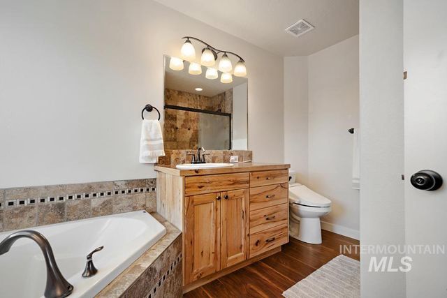 23800 Breyer Rd, Caldwell, ID 83607